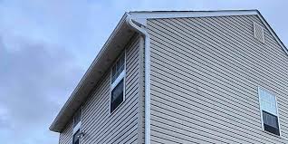 Affordable siding repair and maintenance services in Kingsford, MI